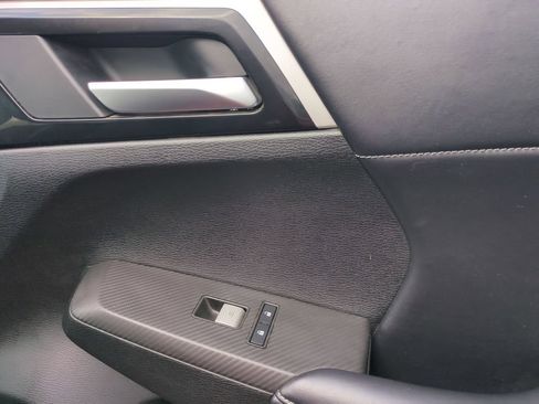 Used 2025 Mitsubishi Outlander SE AWD/4WD image 34
