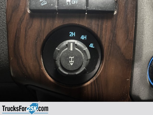 Used 2014 Ford F250 Lariat w/ Lariat Ultimate Package AWD/4WD image 25