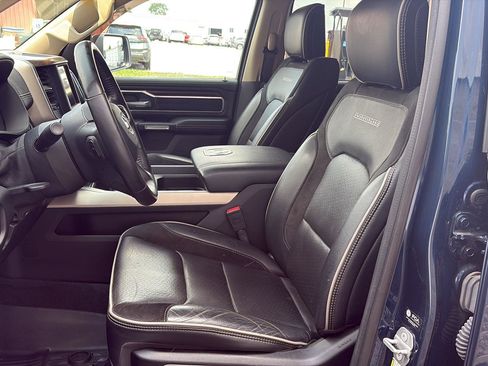 Used 2021 RAM 1500 Laramie AWD/4WD image 6