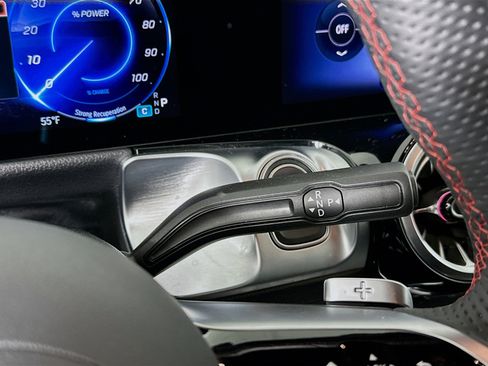 Used 2024 Mercedes-Benz EQB 250+ image 25