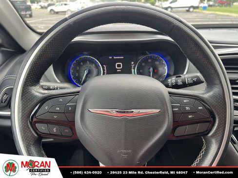 Used 2019 Chrysler Pacifica Limited w/ S Appearance Package FWD image 23