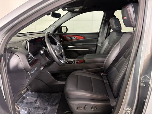 Used 2024 Chevrolet Traverse Z71 w/ Enhanced Driving Package AWD/4WD image 18