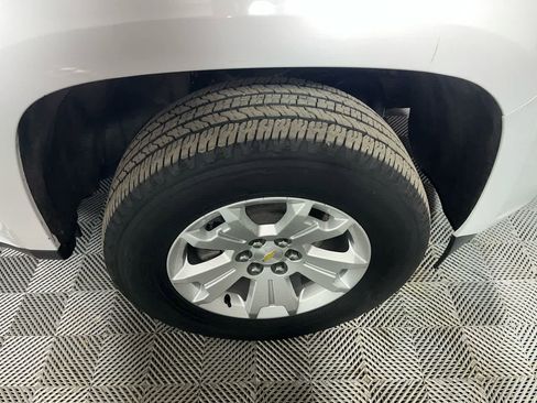 Used 2022 Chevrolet Colorado LT w/ Fleet Safety Package image 10