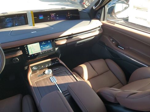 New 2025 Lincoln Navigator L Reserve image 17