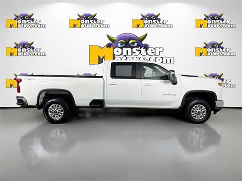Used 2024 Chevrolet Silverado 2500 LT image 4