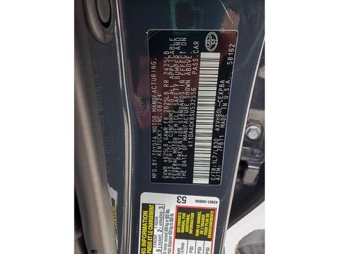 Used 2025 Toyota Camry XSE image 12