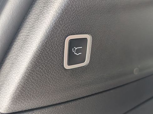 New 2026 Chrysler Pacifica Select image 10