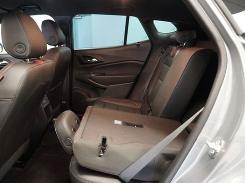 Certified 2025 Chevrolet Trax RS w/ Driver Confidence Package image 25