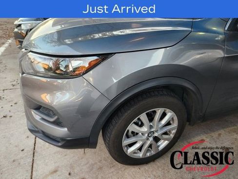 Used 2021 Nissan Rogue Sport S image 13