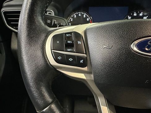 Used 2020 Ford Explorer XLT w/ Equipment Group 202A AWD/4WD image 10
