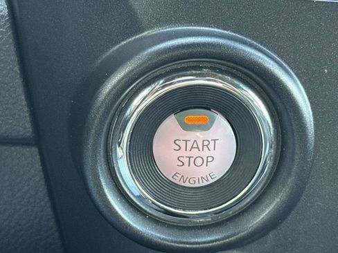 Used 2023 Nissan Titan PRO-4X w/ Off Road Protection Package image 23