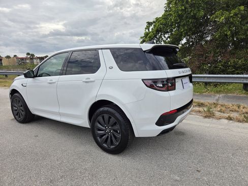 New 2025 Land Rover Discovery Sport S image 2