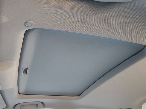 Certified 2019 Honda Accord Touring image 31