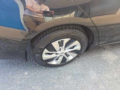 Used 2024 Nissan Altima 2.5 S FWD image 33
