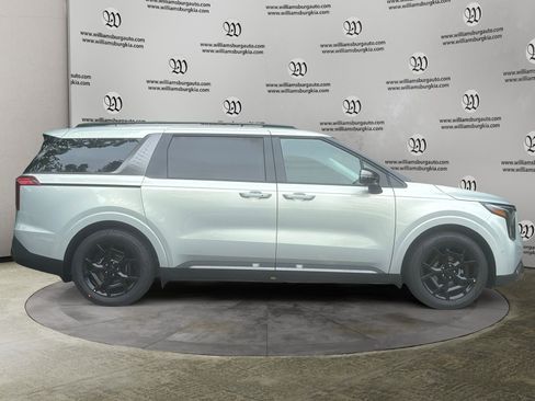 New 2026 Kia Carnival SX w/ SX Dark Edition Package FWD image 6