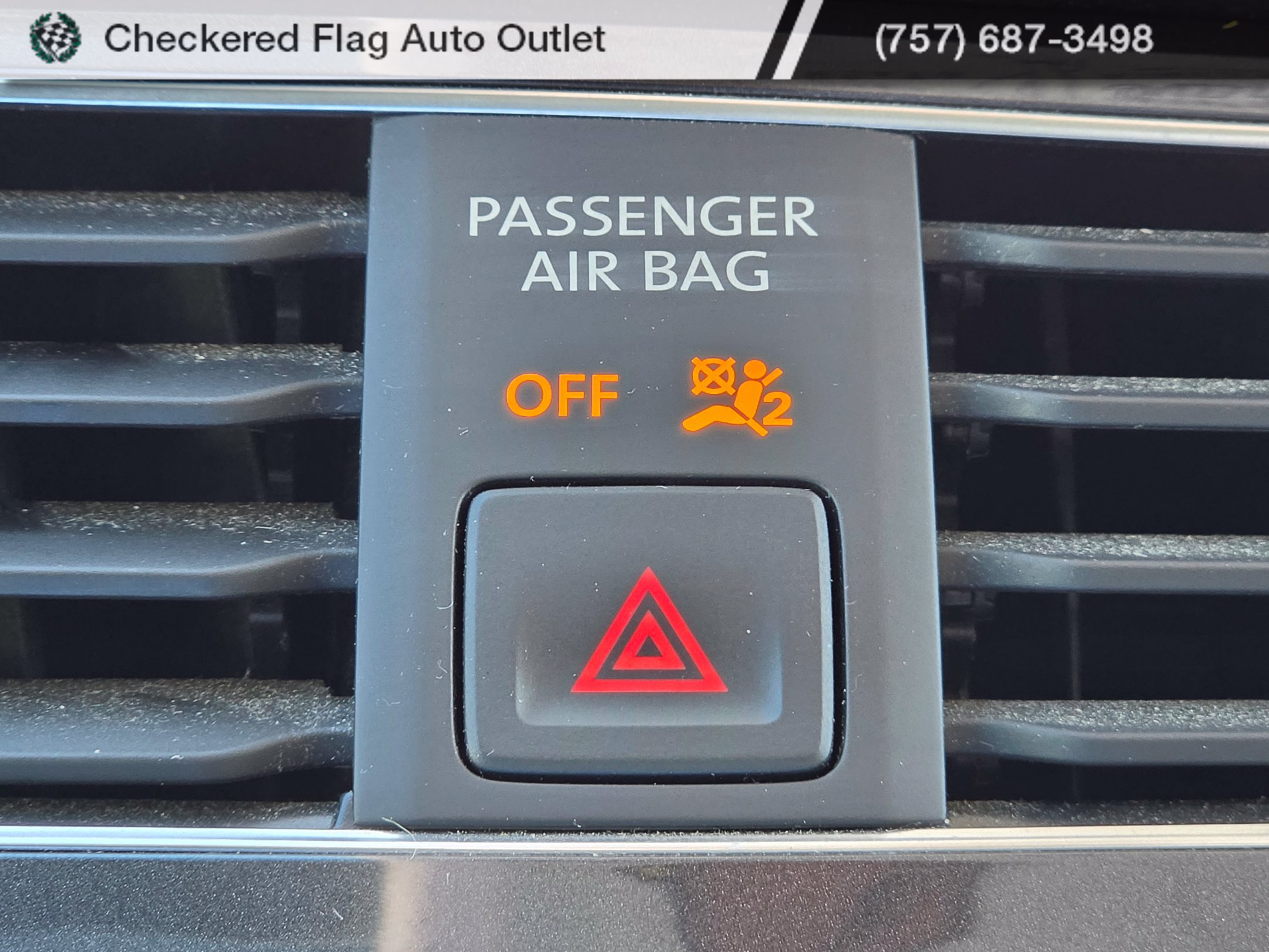 Used 2021 Volkswagen Tiguan SE w/ Panoramic Sunroof Package AWD/4WD image 15