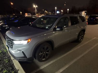Used 2025 Honda Pilot Sport