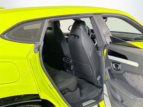 Used 2024 Lamborghini Urus S image 30