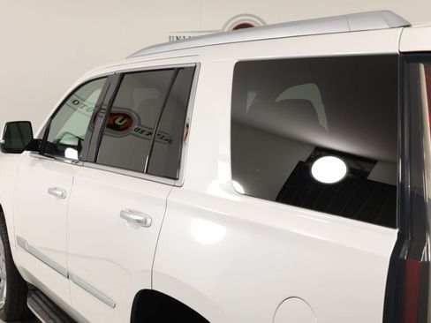 Used 2020 Cadillac Escalade Luxury AWD/4WD image 52