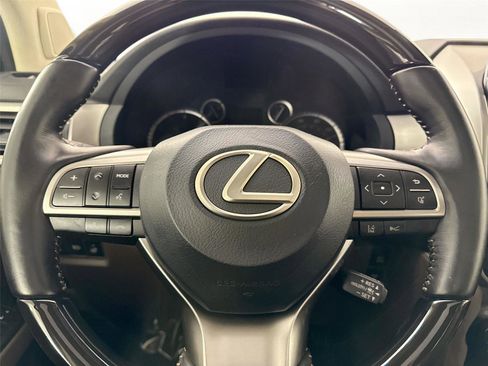 Used 2023 Lexus GX 460 Premium image 16