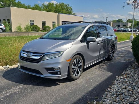 Used 2018 Honda Odyssey Elite image 3