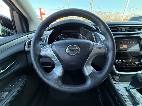 Used 2015 Nissan Murano S image 19