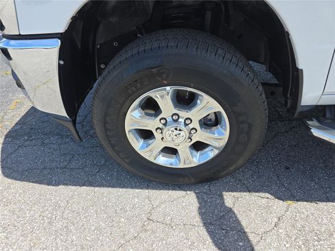 Used 2026 RAM 2500 Big Horn AWD/4WD image 10