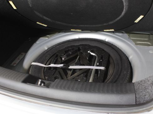 Used 2012 Volkswagen Beetle Launch Edition image 51