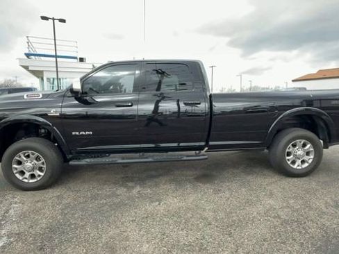 Used 2022 RAM 3500 Laramie AWD/4WD image 5