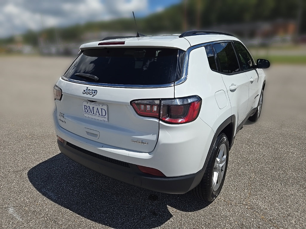 Used 2023 Jeep Compass Latitude AWD/4WD image 12