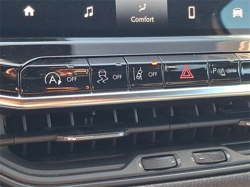 Used 2024 Jeep Compass Trailhawk image 25