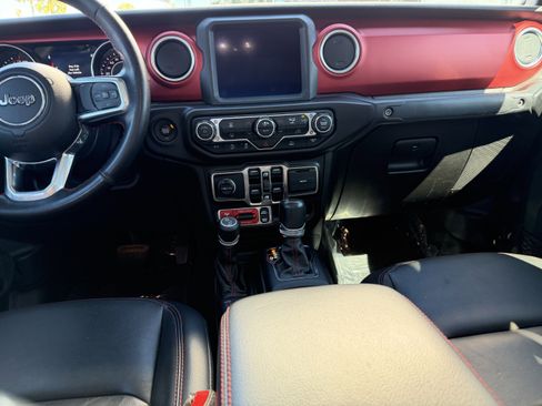 Used 2021 Jeep Gladiator Rubicon image 16