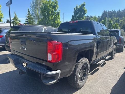 Used 2018 Chevrolet Silverado 1500 LTZ Z71 w/ LTZ Plus Package AWD/4WD image 3