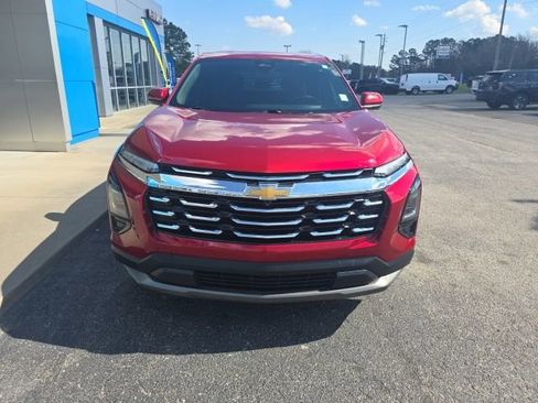 Used 2025 Chevrolet Equinox LT w/ Safety and Technology Package image 8