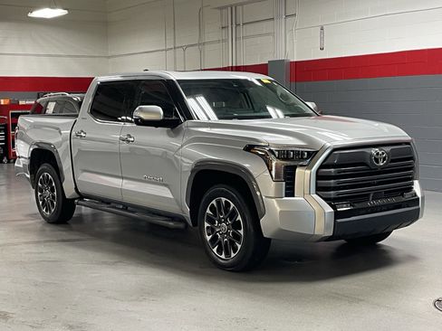 Used 2022 Toyota Tundra Limited RWD image 2