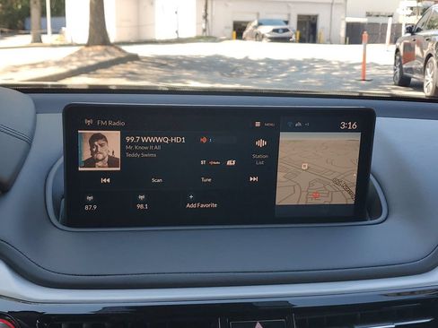 Certified 2023 Acura MDX w/ Technology Package FWD image 25