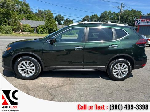 Used 2020 Nissan Rogue SV image 4