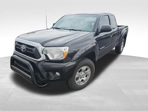 Used 2015 Toyota Tacoma 4x4 Access Cab V6 w/ SR5 Package image 1
