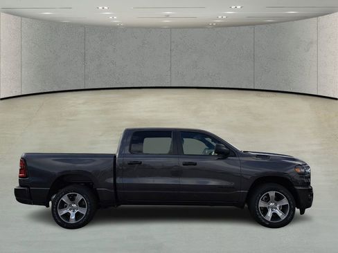 New 2026 RAM 1500 Express image 6