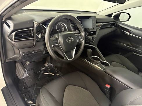 Used 2022 Toyota Camry LE w/ Carpet Mat Package (TMS) FWD image 15