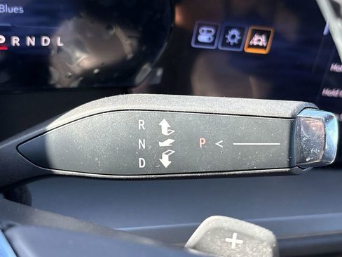 Certified 2024 Chevrolet Traverse LT image 18