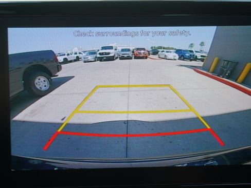 Used 2022 Hyundai Santa Fe SEL FWD image 18