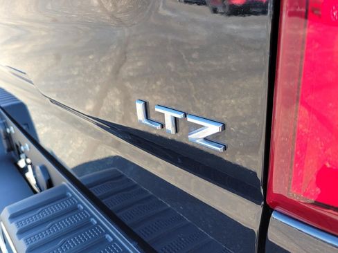 Used 2021 Chevrolet Silverado 1500 LTZ image 27