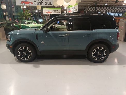 Used 2023 Ford Bronco Sport Outer Banks AWD/4WD image 9