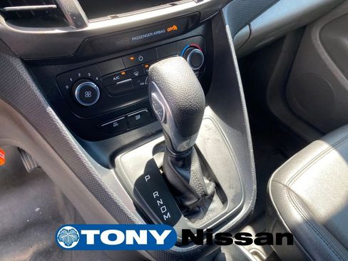 Used 2022 Ford Transit Connect XL image 35