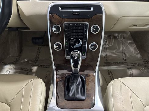 Used 2015 Volvo S80 T6 Platinum AWD/4WD image 21