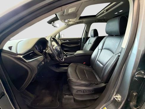 Used 2020 Buick Enclave Avenir w/ Avenir Technology Package AWD/4WD image 19