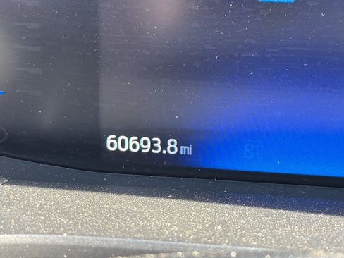 Used 2024 Ford Escape ST-Line FWD image 3