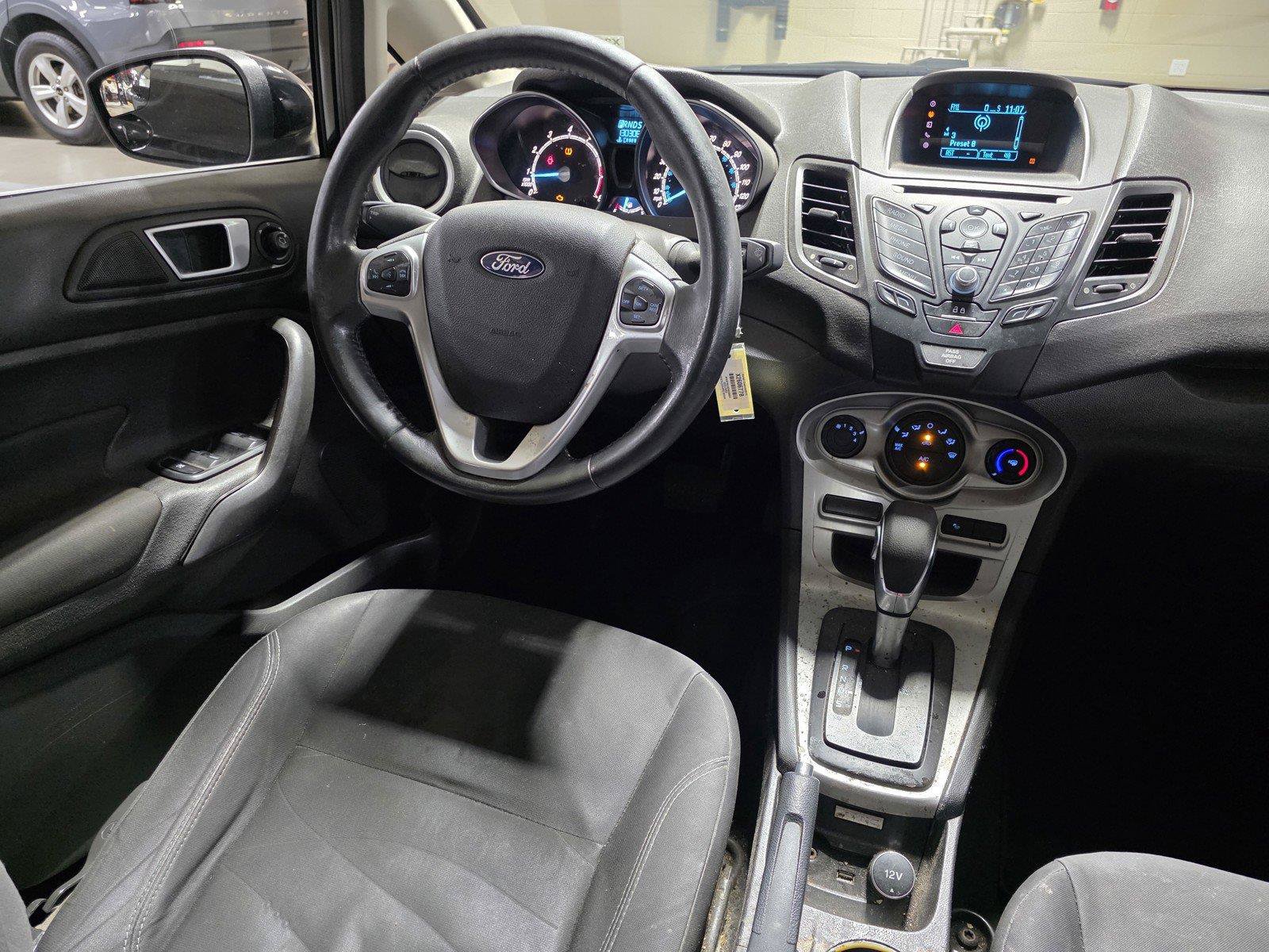 Used 2016 Ford Fiesta SE FWD image 15