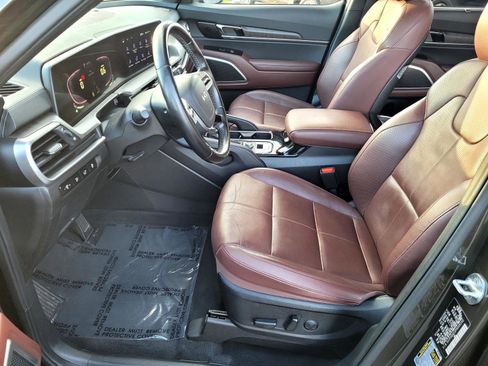 Used 2023 Kia Telluride EX image 15